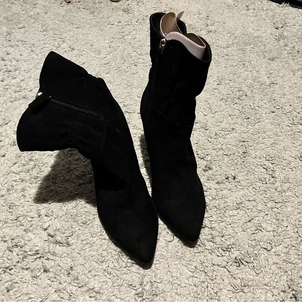 Women’s heeled boots